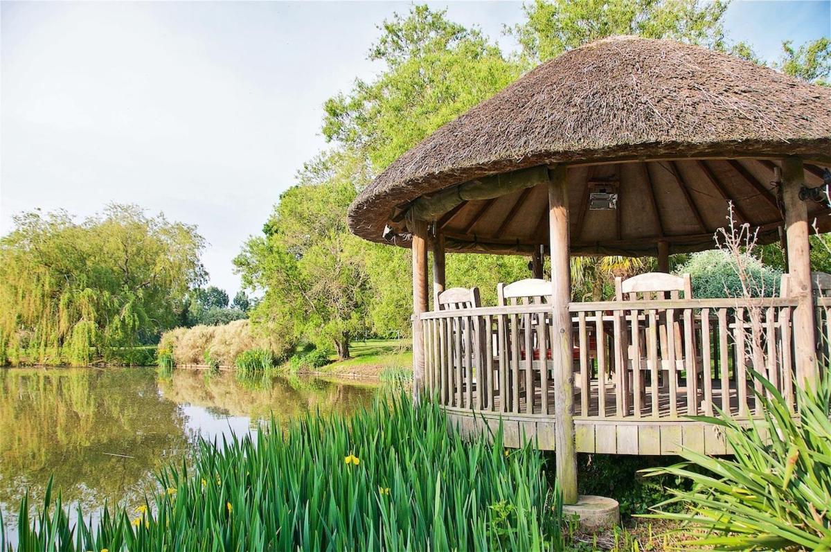Northlands Farm Superior 1 Chichester